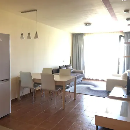 Luxury Greenlife, Kavaci